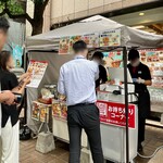 なか卯 - 表にテイクアウト専用レジ