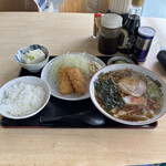 いちむら食堂  - ラーメン定食（イカフライ）900円