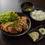 (Savory) Fried chicken and zangi set meal