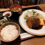 ダイニング膳 - 本日の洋定食「自家製ミンチカツとベーコン入オムレツ」
