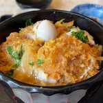 Ukon - ひれ丼 1400円。