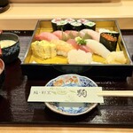 Sushi Kappou Koma - 梅(にぎりと巻物)1.5人前　2,200円