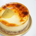 RAKUTO cheesecake craft - 【2023.06】朝焼きタルトフロマージュ(税込520円)