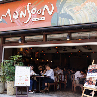 モンスーンカフェ_1