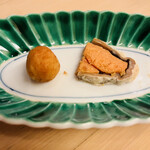 山玄茶 - 鮒寿司の飯(いい)を丸めて揚げたコロコロ。最強のお酒のアテです！