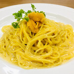 Sea urchin cream pasta