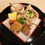 山玄茶 - つぼみも柔らかく桜づくしの山玄茶さん。目にも麗しき八寸。