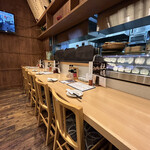 吟醸マグロ - カウンターがあるので、お一人様も安心！