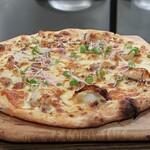 トリワイン ＰＩＫＯＳＨＨＨＵ - おまかせのピザ