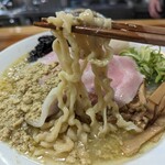 むかん - 強い縮れのムチムチ太麺