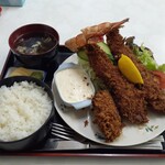 キッチンミナミ - 海老フライ定食2400円