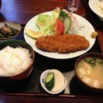 大元 - 料理写真:とんかつ定食