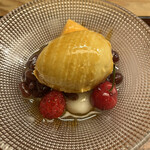 赤坂 菊乃井 - 昼懐石１５７３０円。黒糖アイスクリーム フルーツ蜜豆。こちらのデザートの中では一番好きな蜜豆です。最後まで大好物が続いて桃源郷のような？ランチタイムでした（╹◡╹）（╹◡╹）