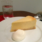 I TeA HOUSE - クリーミーチーズケーキ(フレーバーティのセットで1400円)