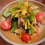 バル デ オピンチョ - サラダ仕立てなのがうれしい青魚酢漬け