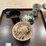 御料理 ふじ田 - お食事：土鍋ご飯（金目鯛と揚げ九条葱）八丈島産2kg金目鯛