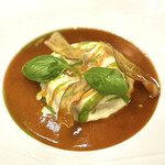 Cortile Spirito Santo - 料理写真:⑩パスタ生地に包まれたイタリアンドーナツ風、3種のグレイビーソース、クリスピーチップ