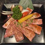 Yakiniku Izakaya Tonton - 