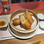 酒肴日和 アテニヨル Little China - 山の幸と海の幸の春巻き