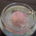 ポンポンマスティ - 栃乙女（いちご）のアイスクリーム