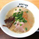博多中華蕎麦 ろびん - 料理写真:博多中華蕎麦　850円