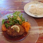 Taverna Hamburg - ジューシーハンバーグ