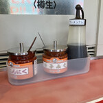 らーめん一作 - 充実の卓上①