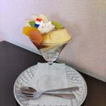 sweets cafe&bar 2.es - 横からの図