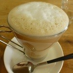 ツキカフェ - ヘーゼルナッツカフェオーレ