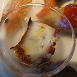 中国料理 海松 - 「蛸の刺身」毎回素材のコンディションに 合わせた調理法に脱帽！パクチーにサウザンぽっい味付け最高！