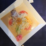 中国料理 海松 - 「冷麺」1400円ゴマ味 クラゲ 鶏肉 トマト 葱  焼豚 紅生姜 キュウリ 卵