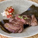 Bistro PAIR - 牛ハラミの利尻昆布締め　鬼おろしソース