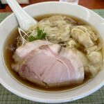 麺や 福々三座 - 醤油ワンタン麺