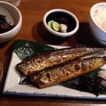 奈加野 - 焼き魚定食（サンマピリ辛焼き） ¥850