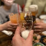 イザカヤミドリ - 女性陣を待ち、ようやく乾杯♪