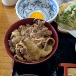 Sobadokoro Shinano - 常陸牛の牛丼