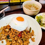 タイ料理セーンタイ - 