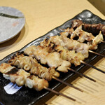 全席個室 お鍋も美味しい鶏居酒屋 鶏のまるよし - 串7種盛り合わせ ¥1,280