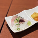 酒肴場 屯 - サワラ、イシダイ、スギ、マコガレイ、生タコ