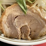 ラーメン もっけだの - 2023.6限定『トマトチーズつけ麺ニンニク野菜マシマシ』の豚