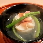 馬車道 大かわ - 北寄貝とゴマ豆腐の椀