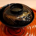 馬車道 大かわ - 蓋には鮎（螺鈿が少し）