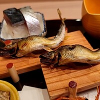 馬車道 大かわ - 鯖寿司と鮎