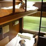 ダイナープレヤデス - いや～よく寝たな～。寝台特急でお目覚めのボキら。