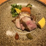 春秋ユラリ - 霧島豚の炭火焼き