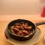 小料理 つむぎ - ホタルイカのアヒージョ