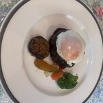 オリーブ - 料理写真:ホテル風ハンバーグ