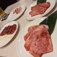 馬車道 de 焼肉 DOURAKU CORRIDA 北仲ブリック＆ホワイト店 - 