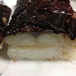 Ichinomatsu - 肉厚な焼き鯖、寿司飯との間に生姜甘酢漬けが挟んであり、さっぱりとして美味い。