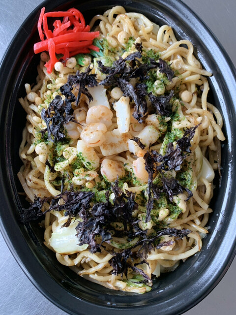 もぐもぐ黒獅子亭&おにぎりのひらきや店 - 長井（焼きそば）の写真